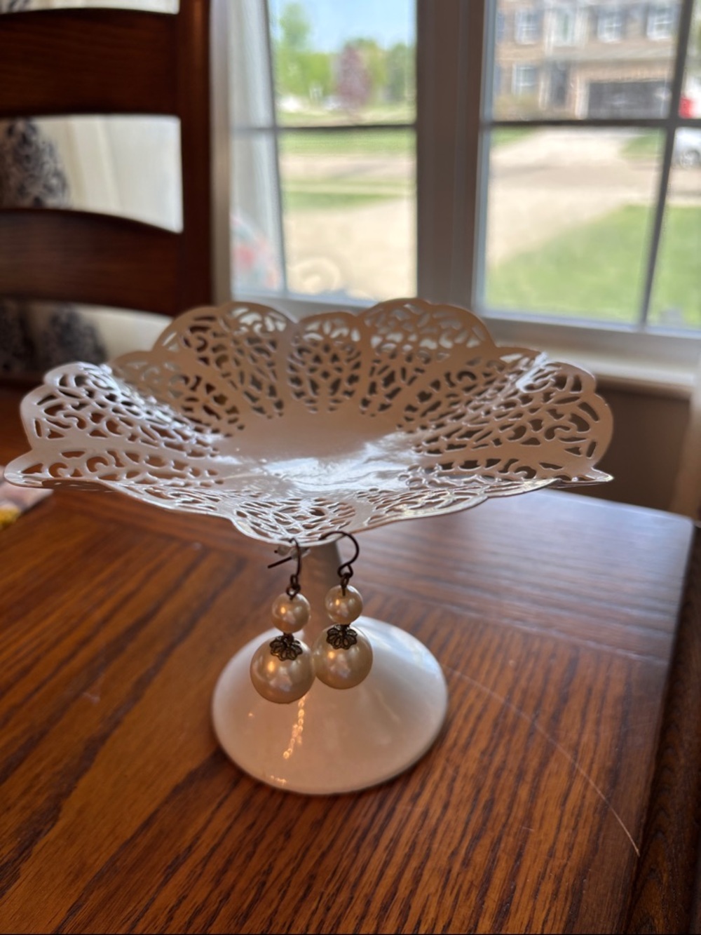 Delicate Filigree earring display/ jewelry holder White